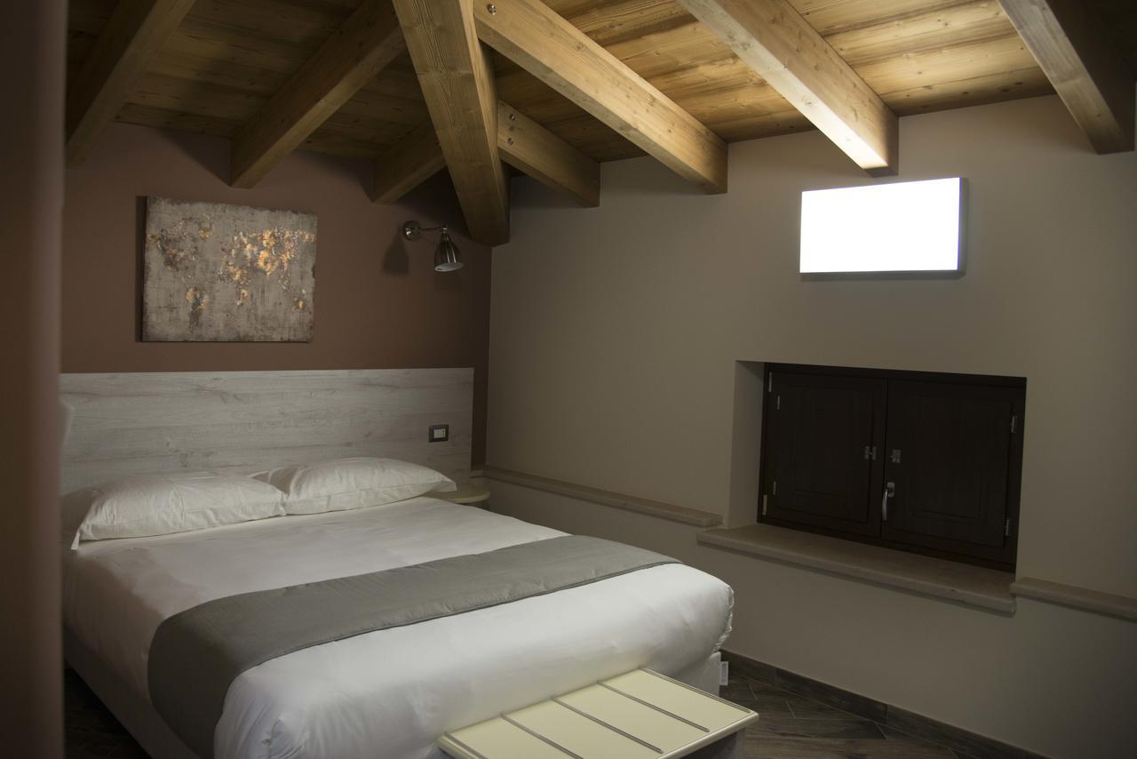 La Tenuta Di Trimalcione Pofi エクステリア 写真