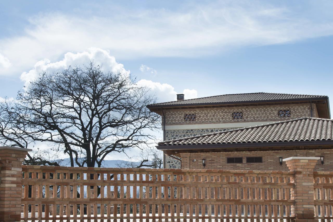 La Tenuta Di Trimalcione Pofi エクステリア 写真
